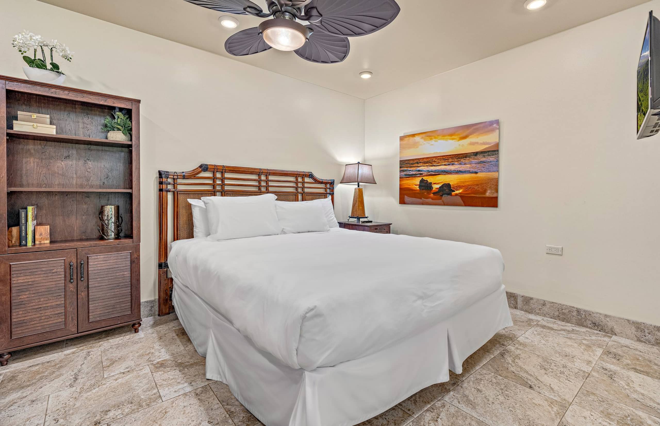 Condo in Lahaina · ★4.86 · 3 bedrooms · 5 beds · 2 baths - Image 5