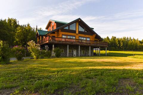 Legacy Mountain Lodge on 40-Acre Ranch w/ Views!