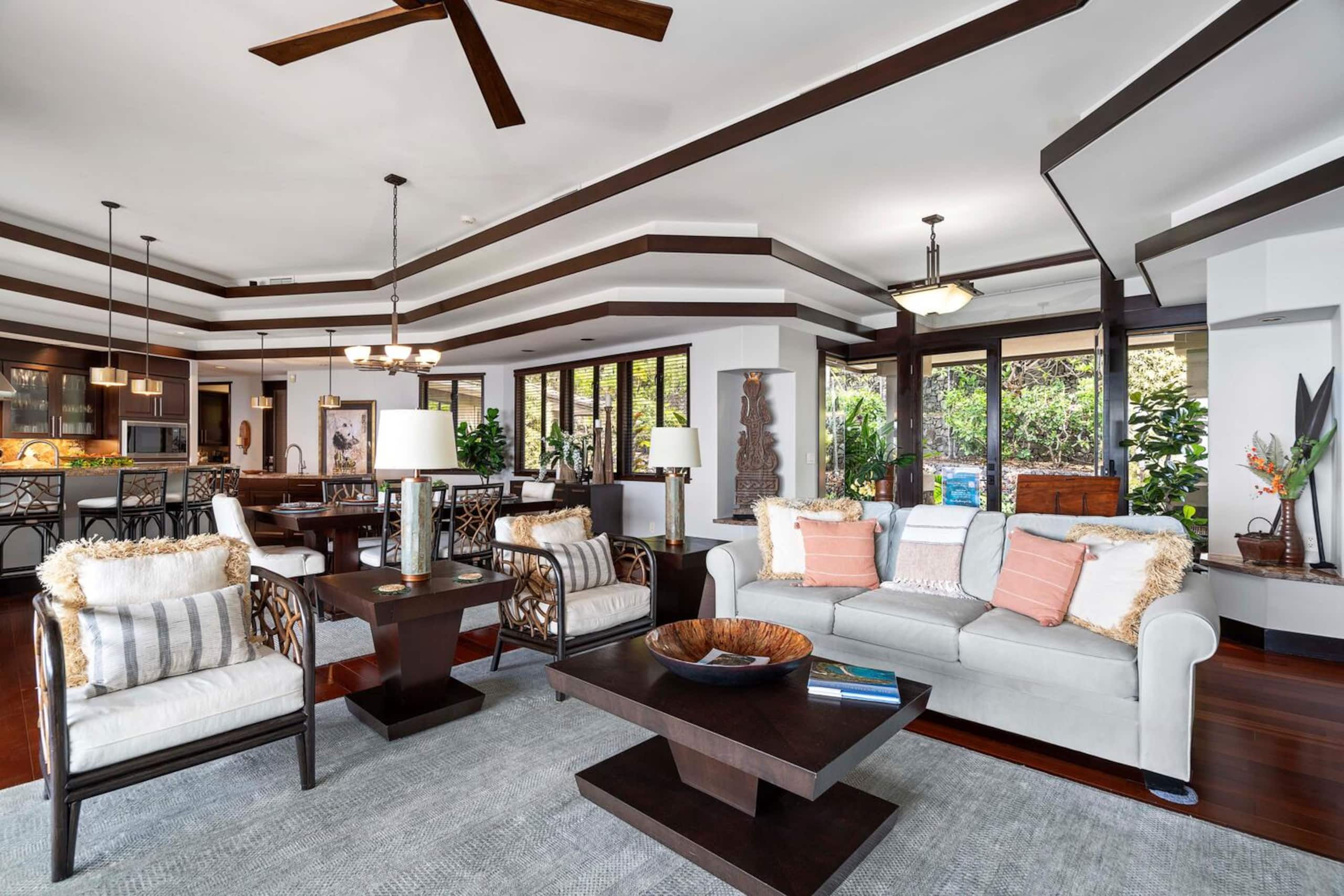 Home in Kailua-Kona · ★4.94 · 3 bedrooms · 3 beds · 3.5 baths - Image 10