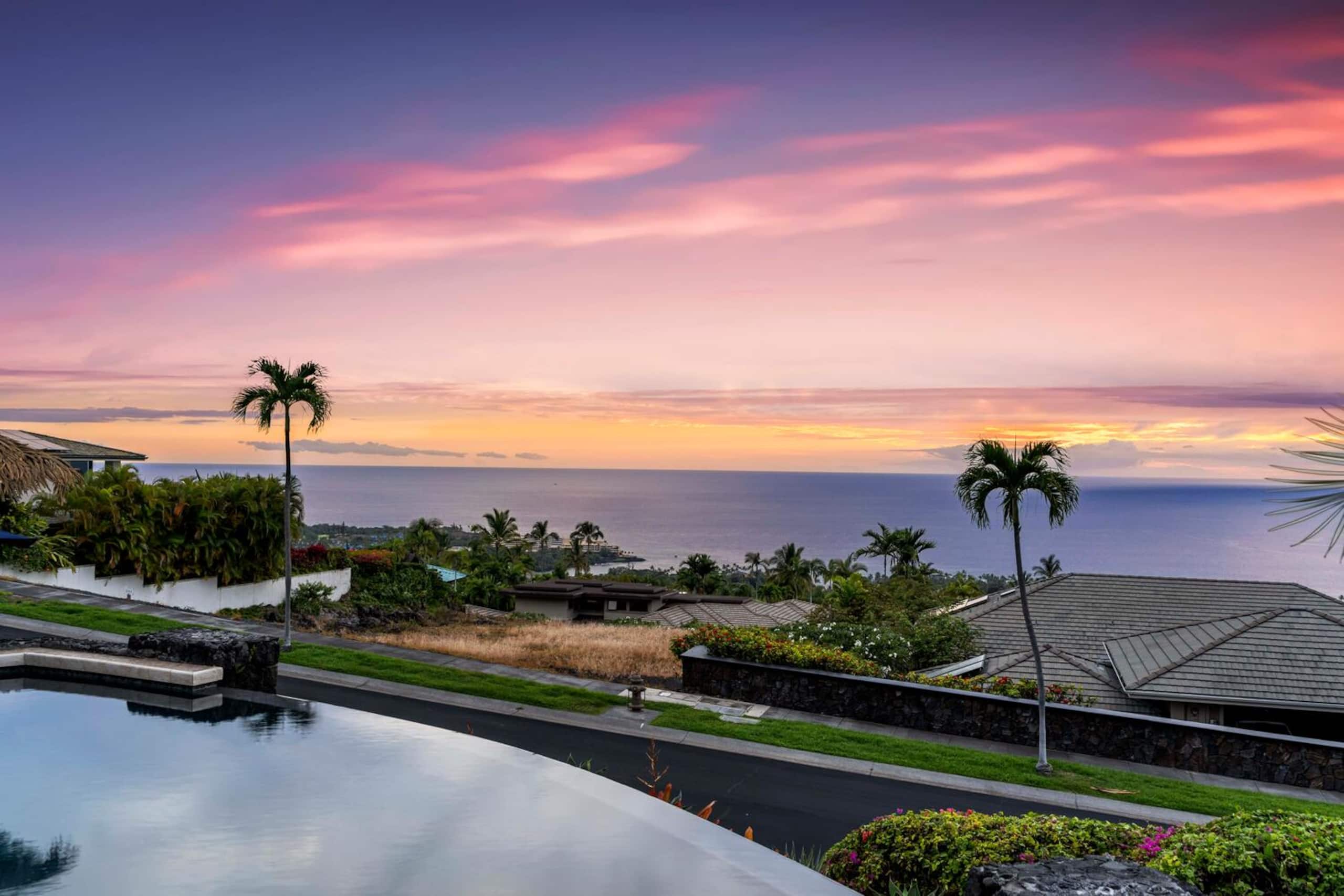 Home in Kailua-Kona · ★4.94 · 3 bedrooms · 3 beds · 3.5 baths - Image 61