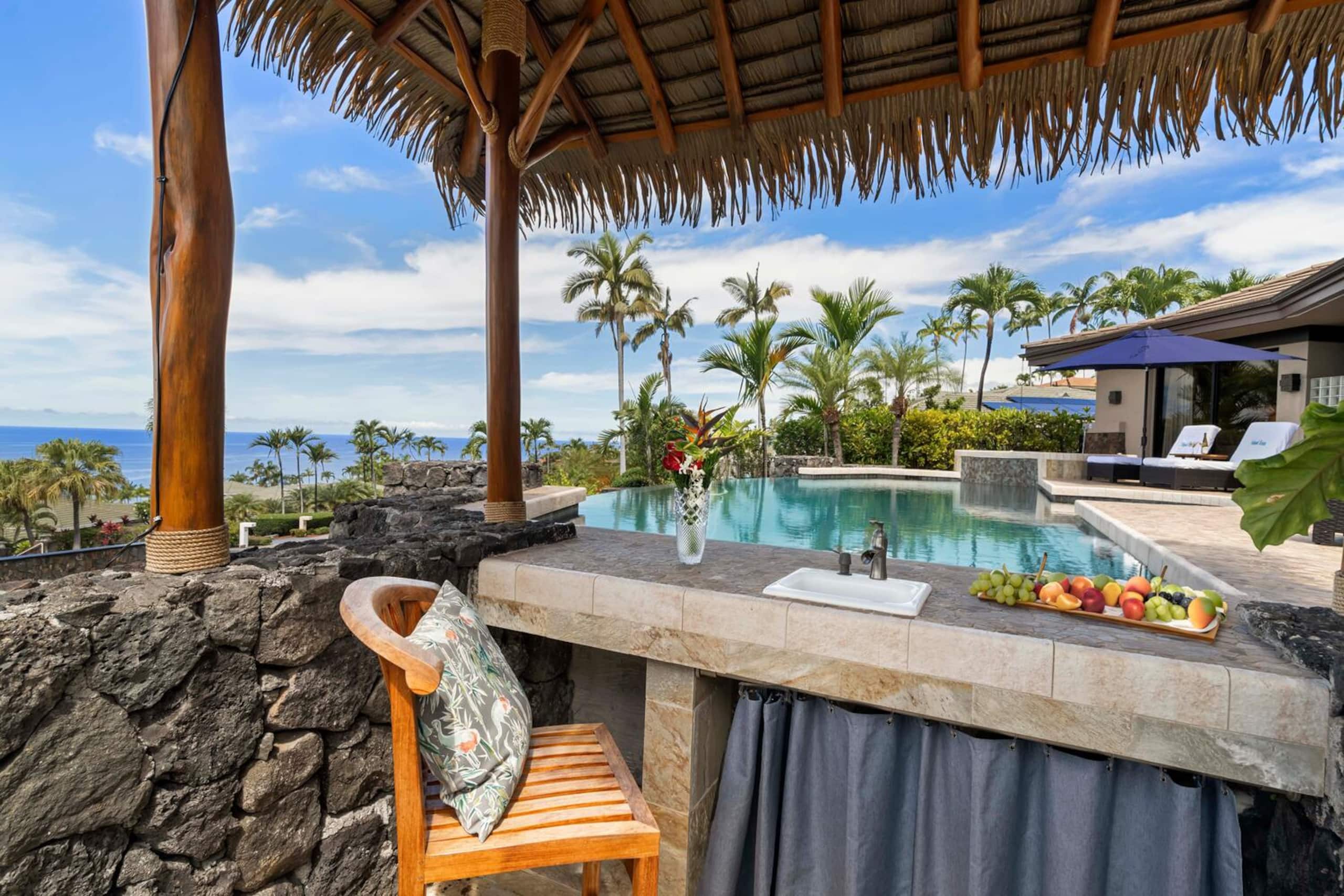 Home in Kailua-Kona · ★4.94 · 3 bedrooms · 3 beds · 3.5 baths - Image 6