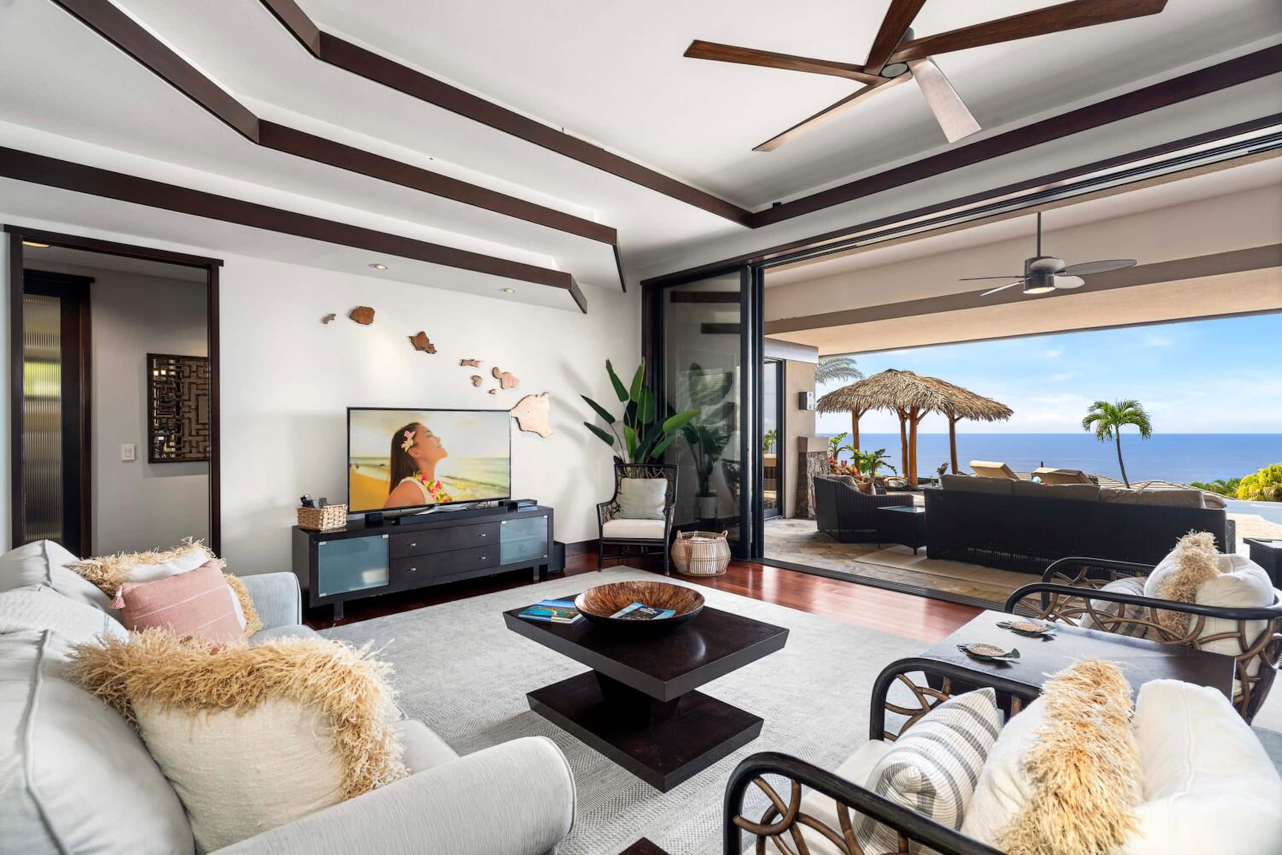Home in Kailua-Kona · ★4.94 · 3 bedrooms · 3 beds · 3.5 baths - Image 9