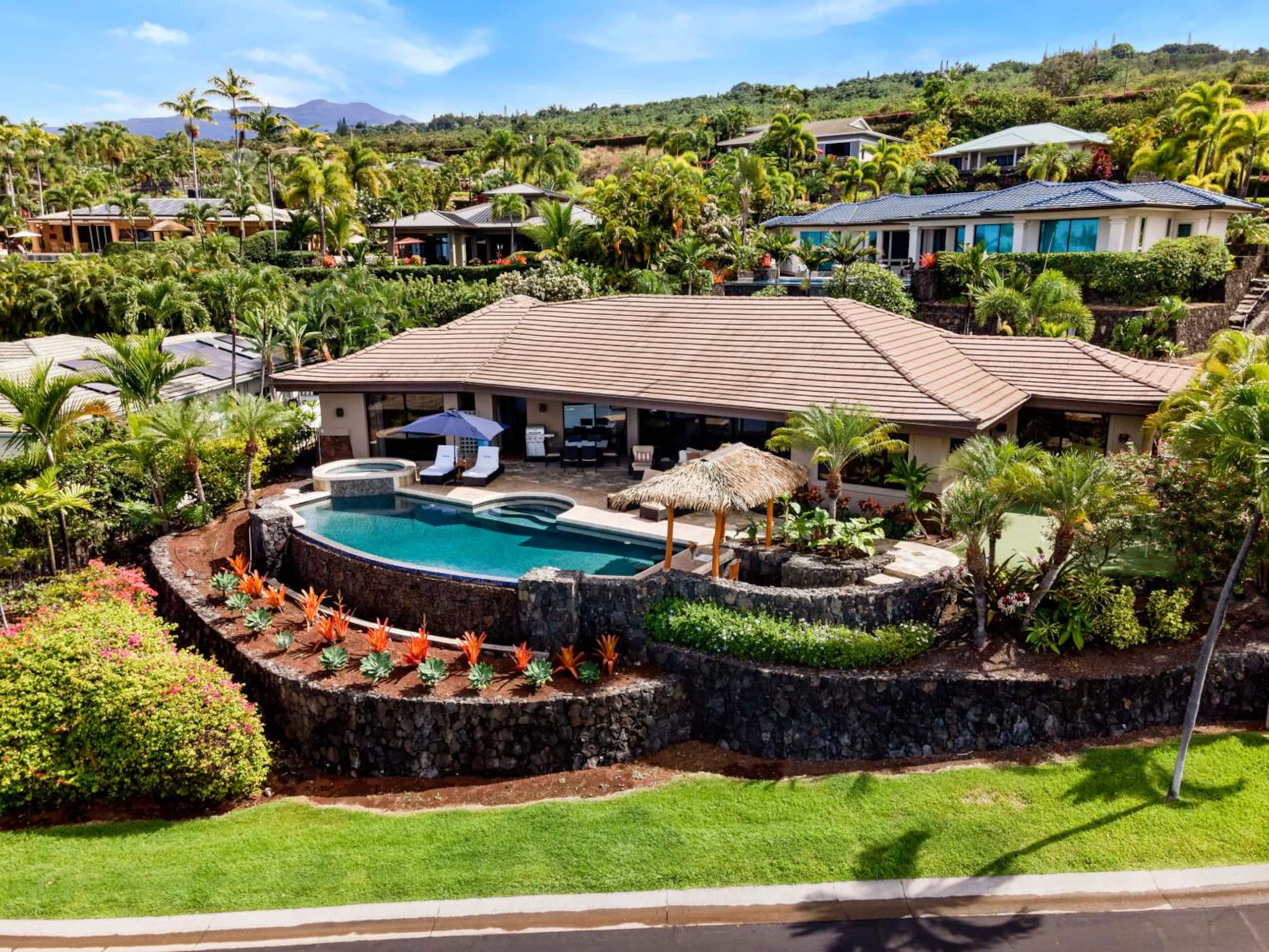 Home in Kailua-Kona · ★4.94 · 3 bedrooms · 3 beds · 3.5 baths - Image 58