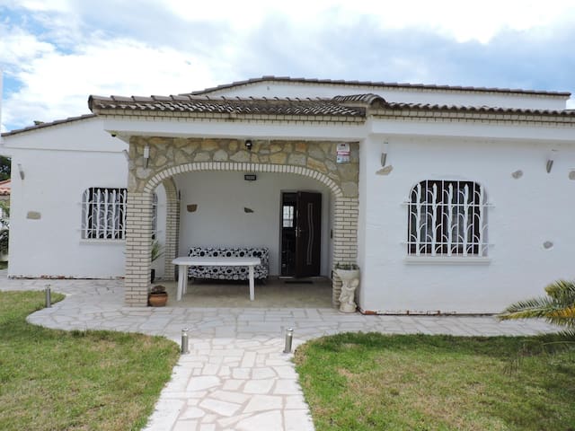 LaCôteDorée managed Airbnb listing 2