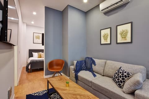 Successful Airbnb property: G202 • 1-Bed with Balcony, A/C & WiFi • by Granada in Santa Mónica