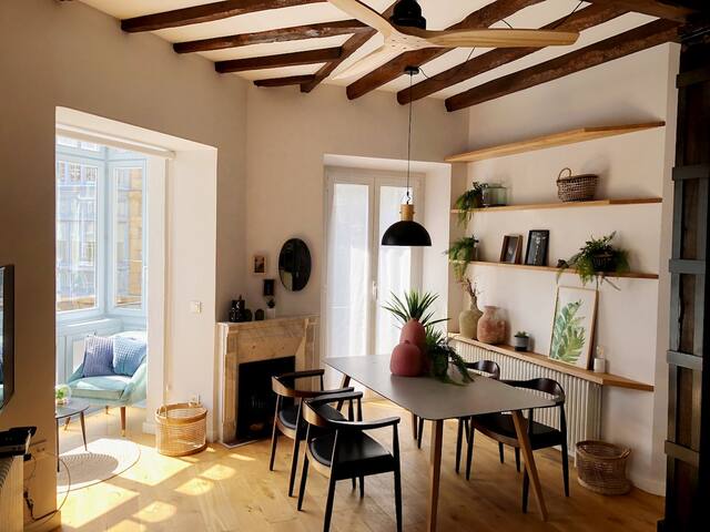 ♥︎ Heart of Midtown ⎮⎮ 5 balconies⎮⎮Walk Score 99 gallery image 4