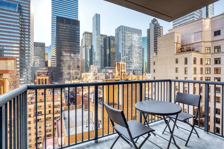 Blueground | Sutton Place, gym, pool, nr park gallery image 5