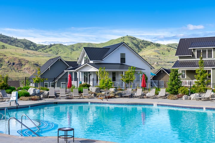 The Chelan House At The Lookout Vacation Rentals - Chelan, WA