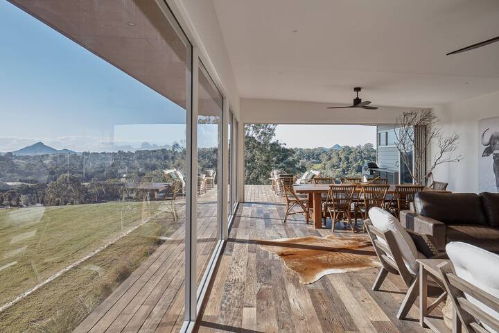 Betty – Black Mountain House gallery image 5