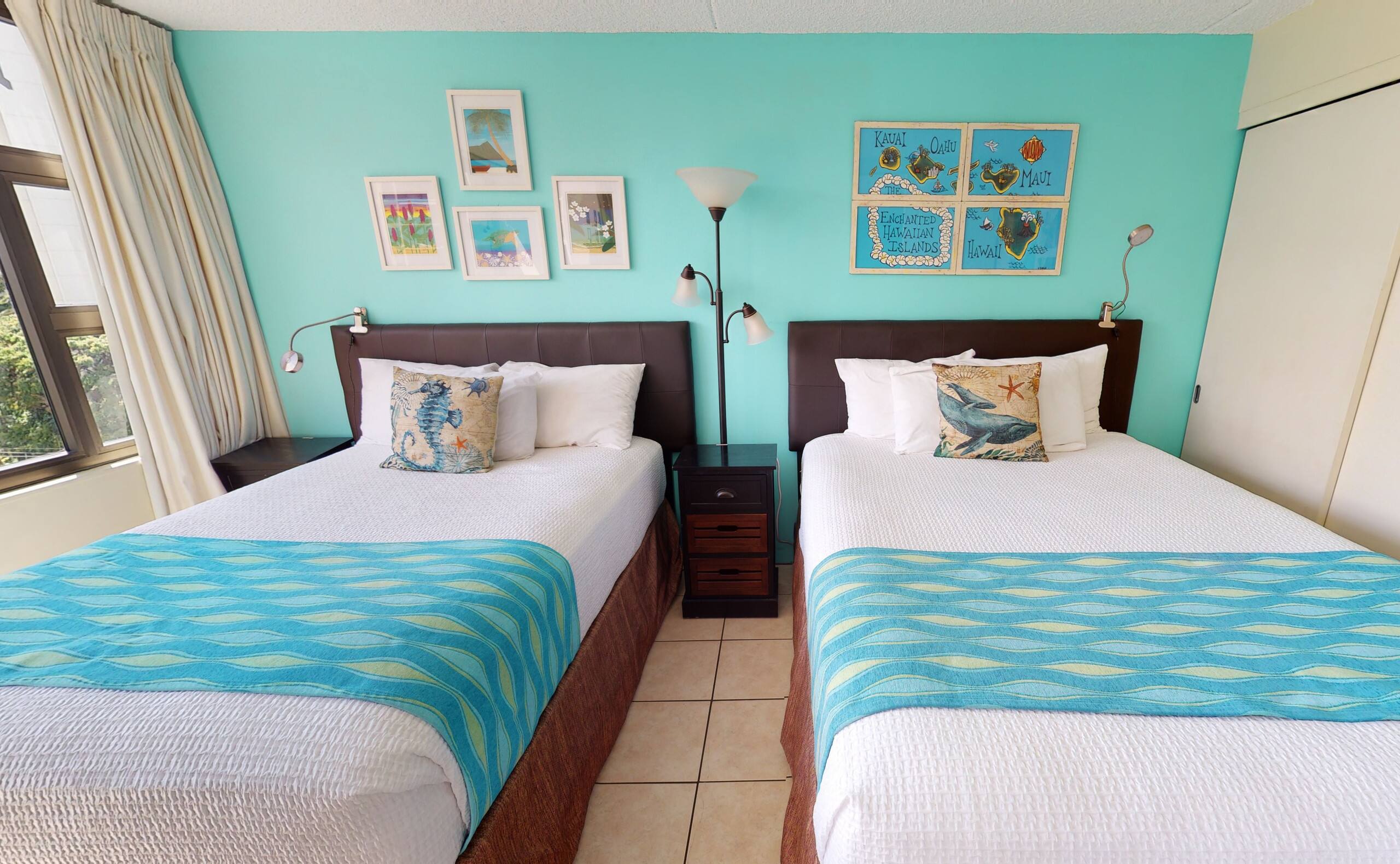 Condo in Honolulu · ★4.2 · 1 bedroom · 3 beds · 1 private bath - Image 5
