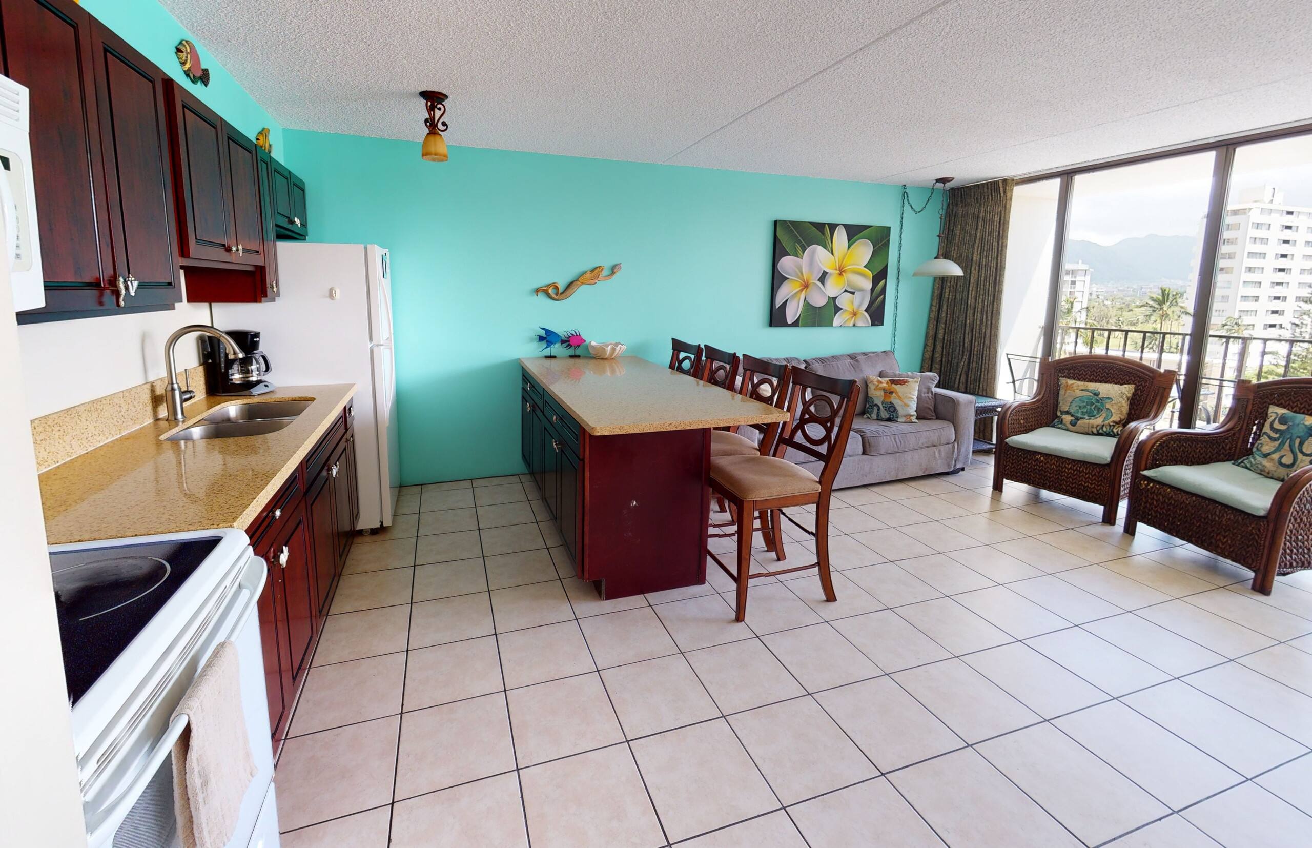 Condo in Honolulu · ★4.2 · 1 bedroom · 3 beds · 1 private bath - Image 15