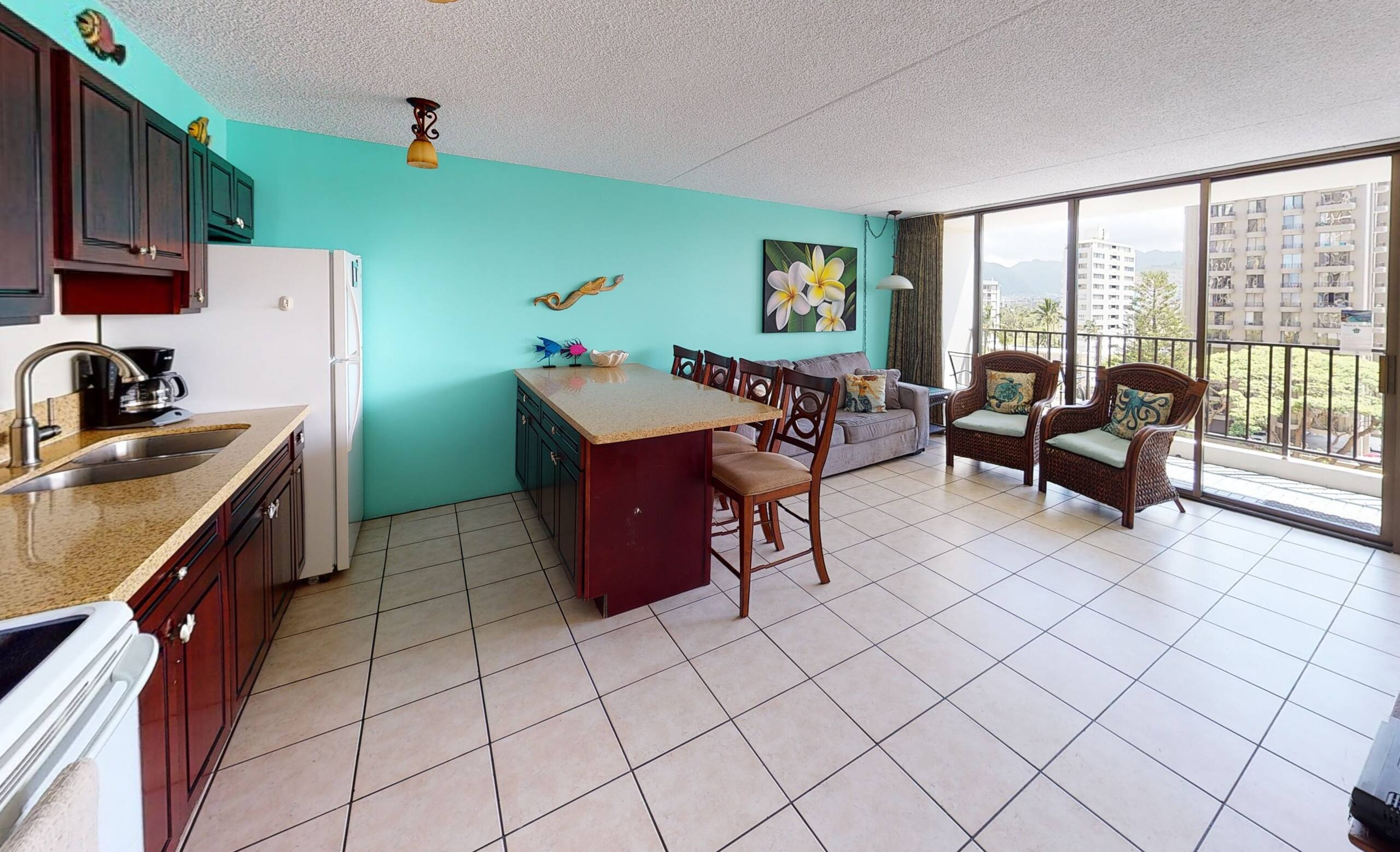 Condo in Honolulu · ★4.2 · 1 bedroom · 3 beds · 1 private bath - Image 12