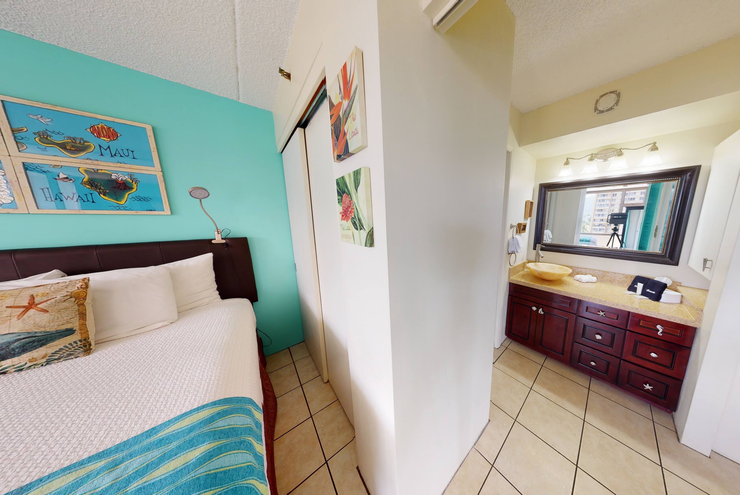 Condo in Honolulu · ★4.2 · 1 bedroom · 3 beds · 1 private bath - Image 22