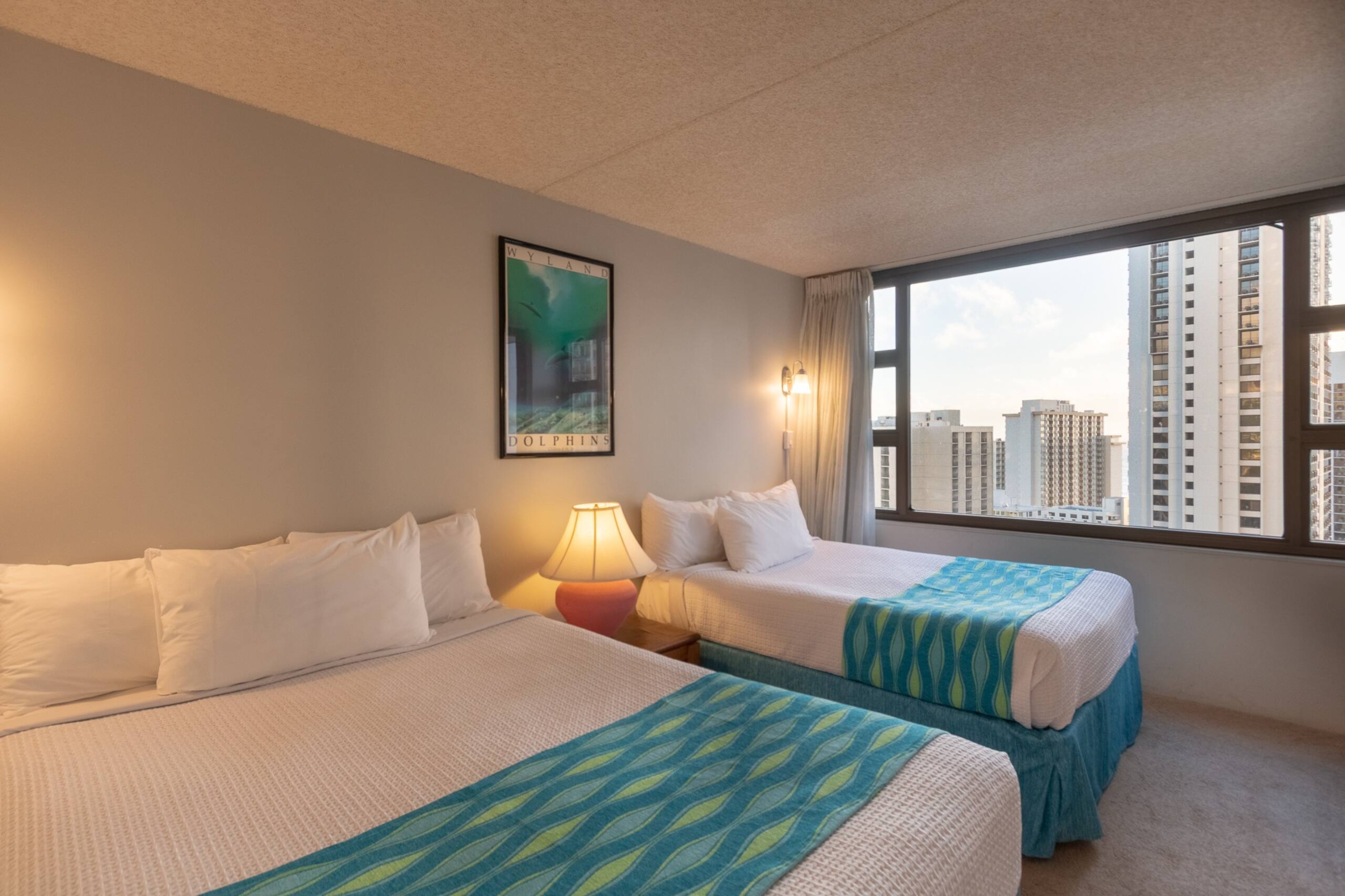 Condo in Honolulu · ★4.43 · 1 bedroom · 3 beds · 1 private bath - Image 12