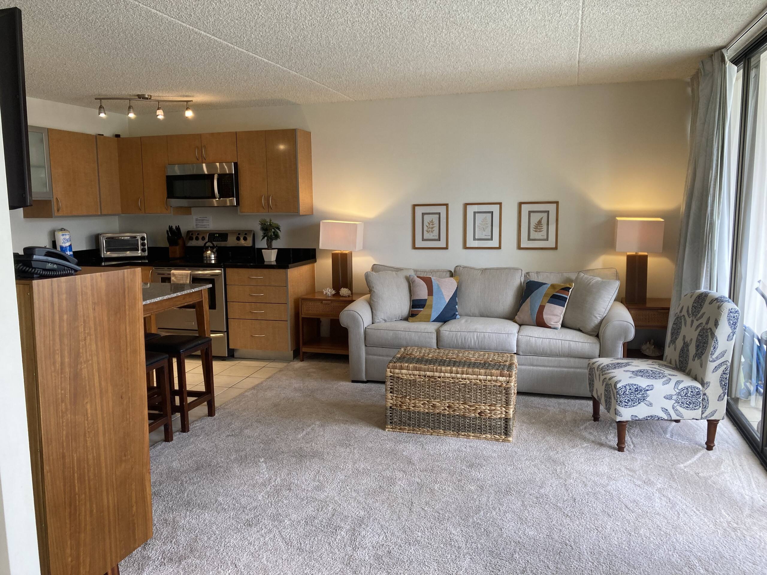 Condo in Honolulu · ★4.47 · 1 bedroom · 3 beds · 1 private bath - Image 1