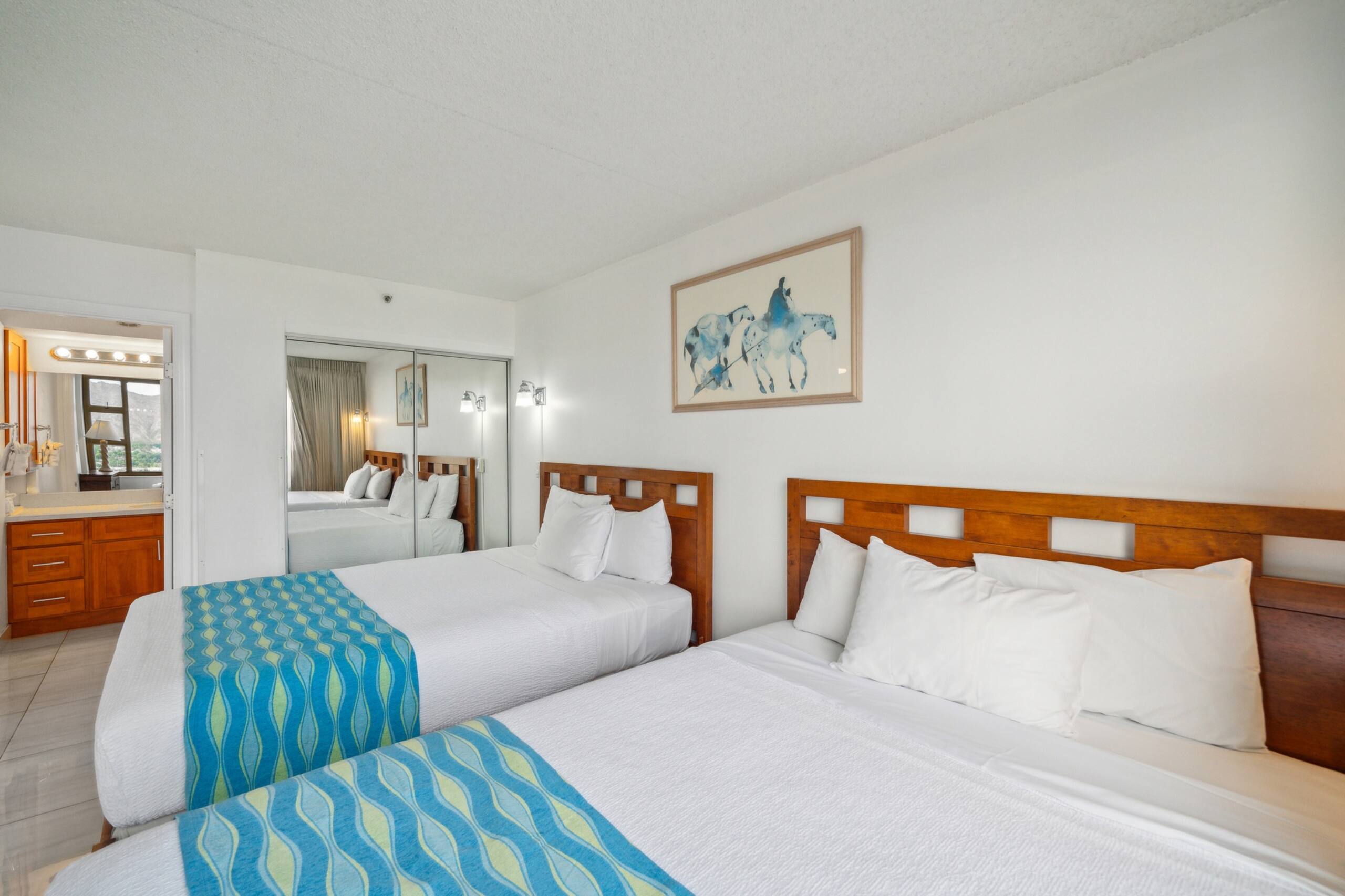 Condo in Honolulu · ★4.0 · 1 bedroom · 6 beds · 1 private bath - Image 21