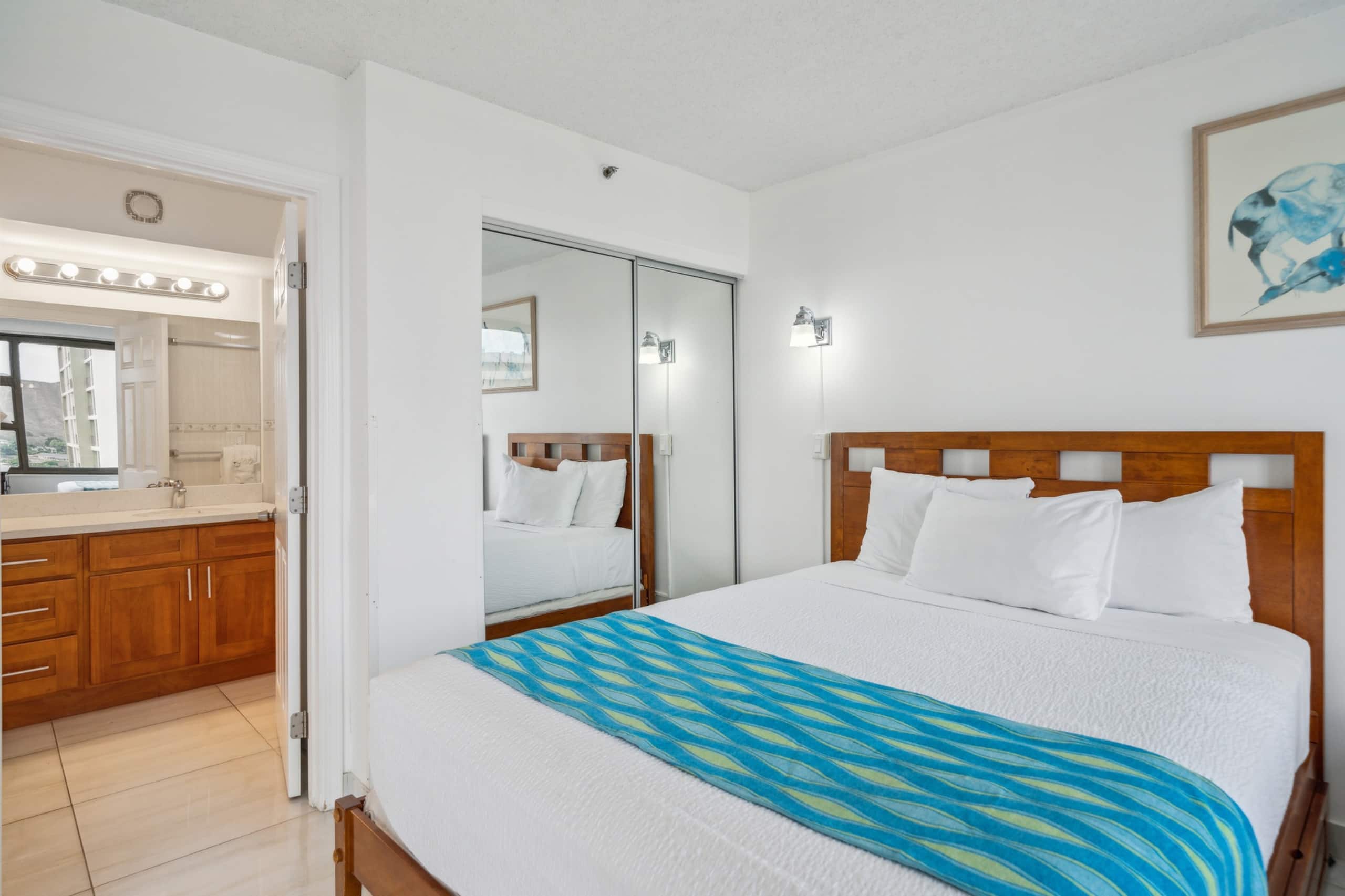 Condo in Honolulu · ★4.0 · 1 bedroom · 6 beds · 1 private bath - Image 18