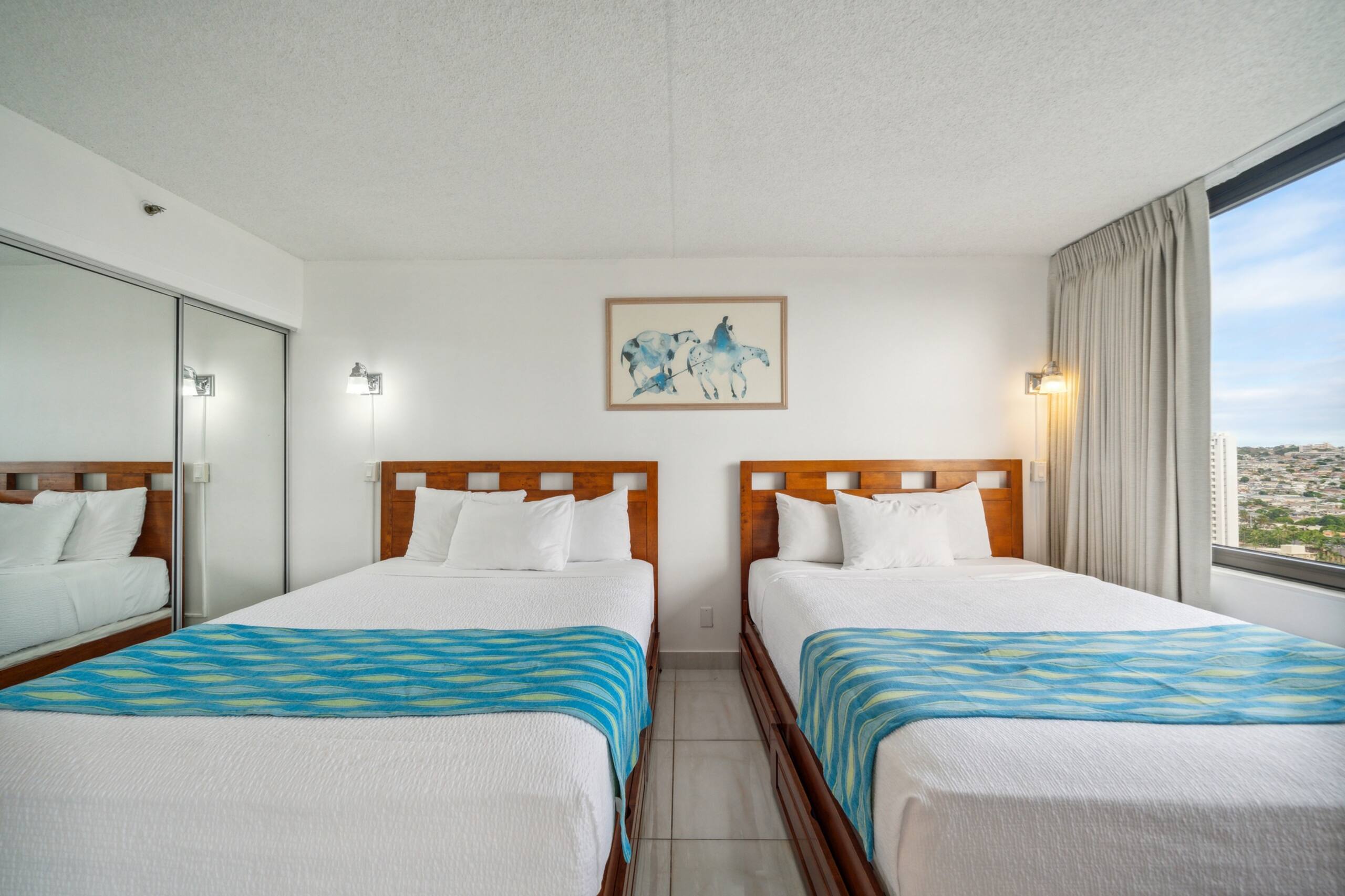 Condo in Honolulu · ★4.0 · 1 bedroom · 6 beds · 1 private bath - Image 17