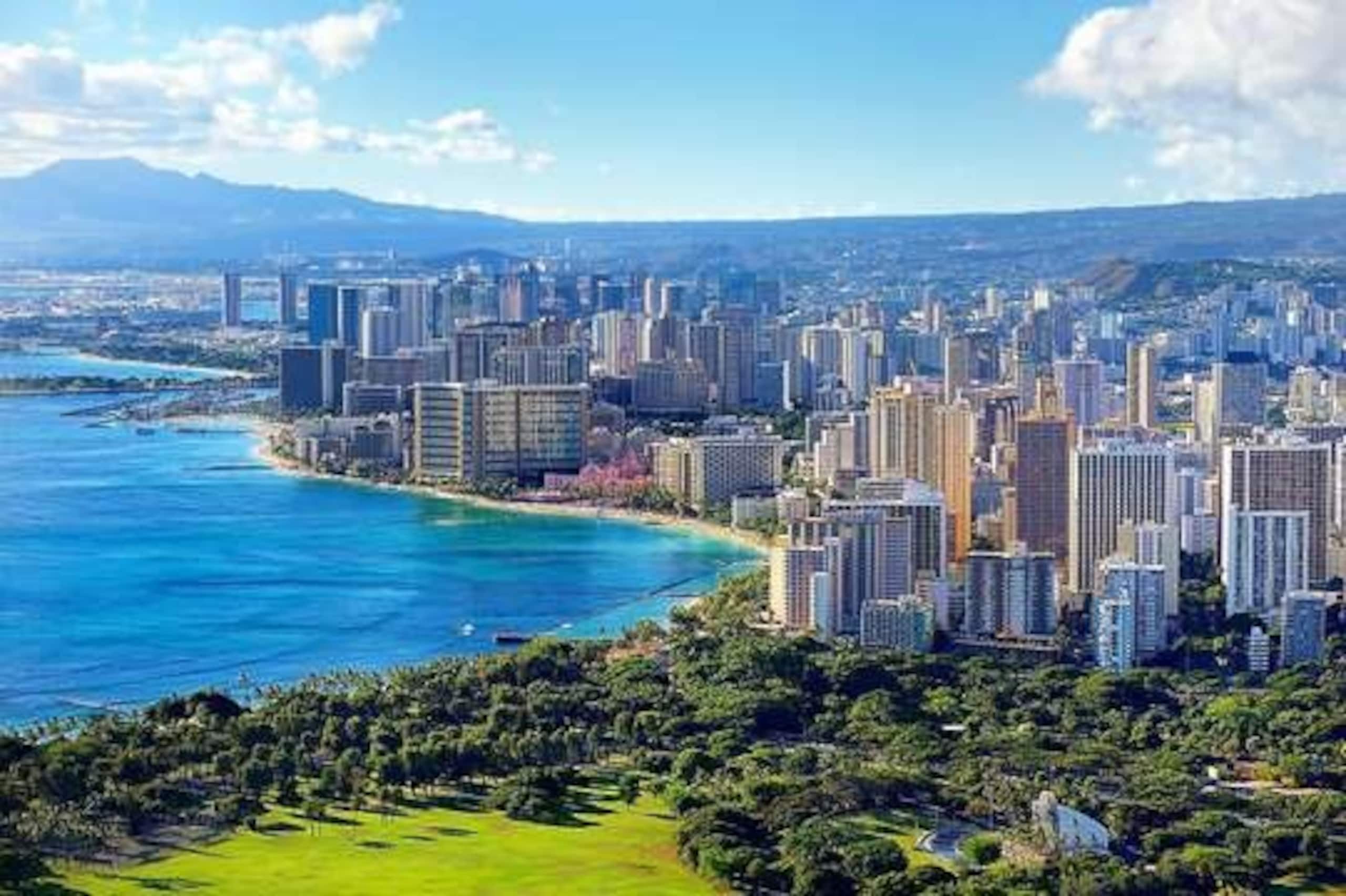 Condo in Honolulu · ★4.35 · 1 bedroom · 4 beds · 1 private bath - Image 20