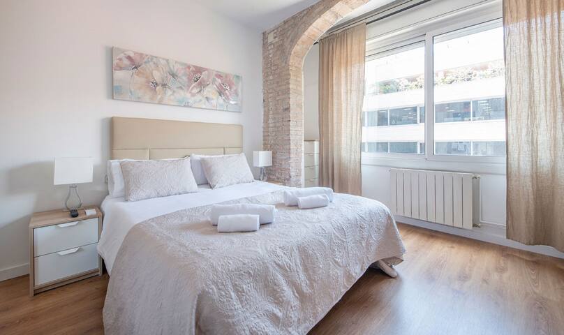 Four bedroom apartment in Aribau – You Stylish gallery image 4