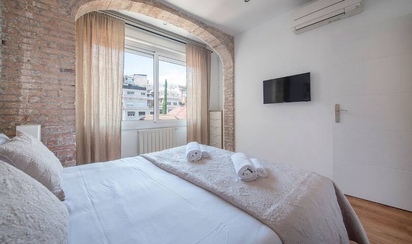 Four bedroom apartment in Aribau – You Stylish gallery image 5