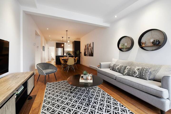 Hip, Stylish Apartment In Little Italy by Denstays gallery image 5
