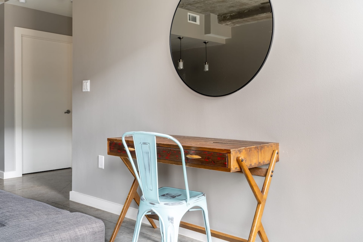 Kasa | 1BD, Walk to South Congress Bridge | Austin
