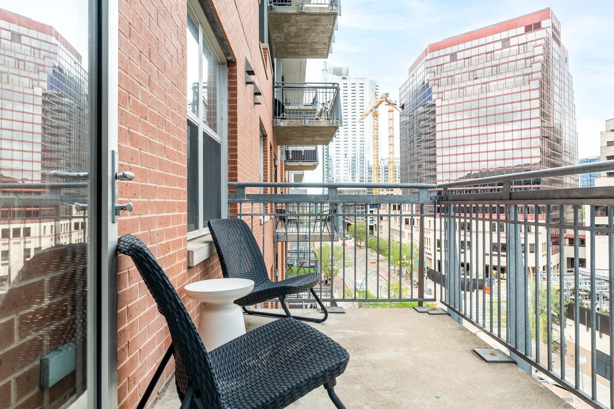 Kasa | 1BD, Walk to South Congress Bridge | Austin