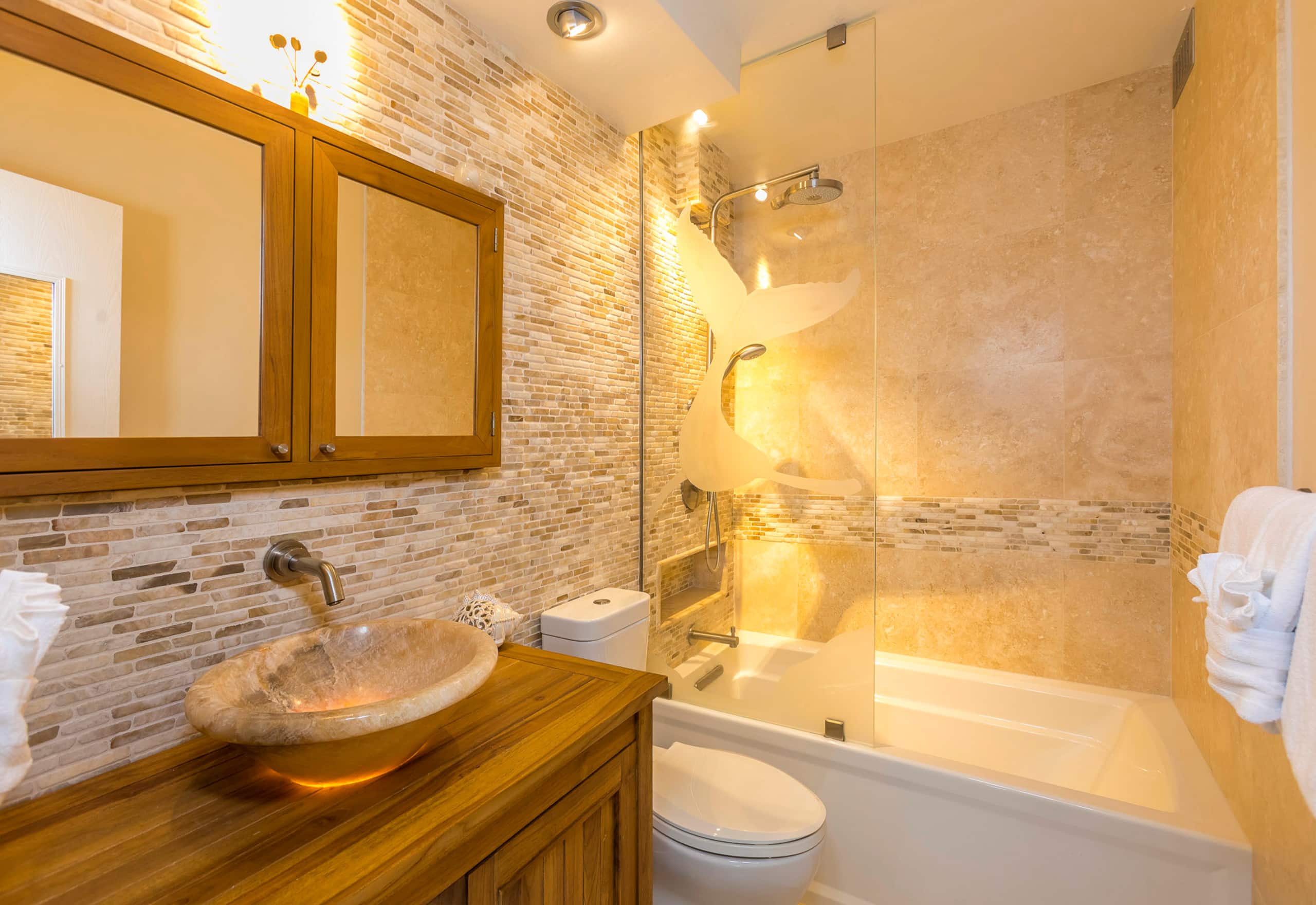 Condo in Wailuku · ★4.82 · 1 bedroom · 2 beds · 1 shared bath - Image 19