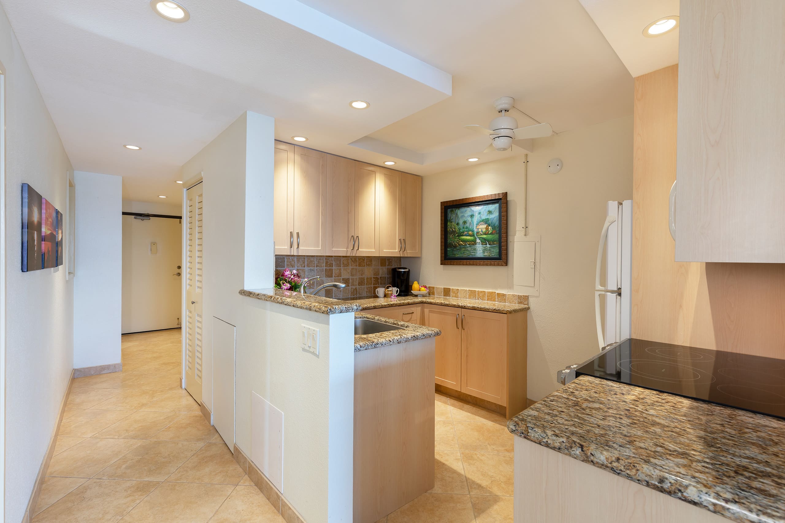 Condo in Wailuku · ★4.78 · 2 bedrooms · 2 beds · 2 baths - Image 18