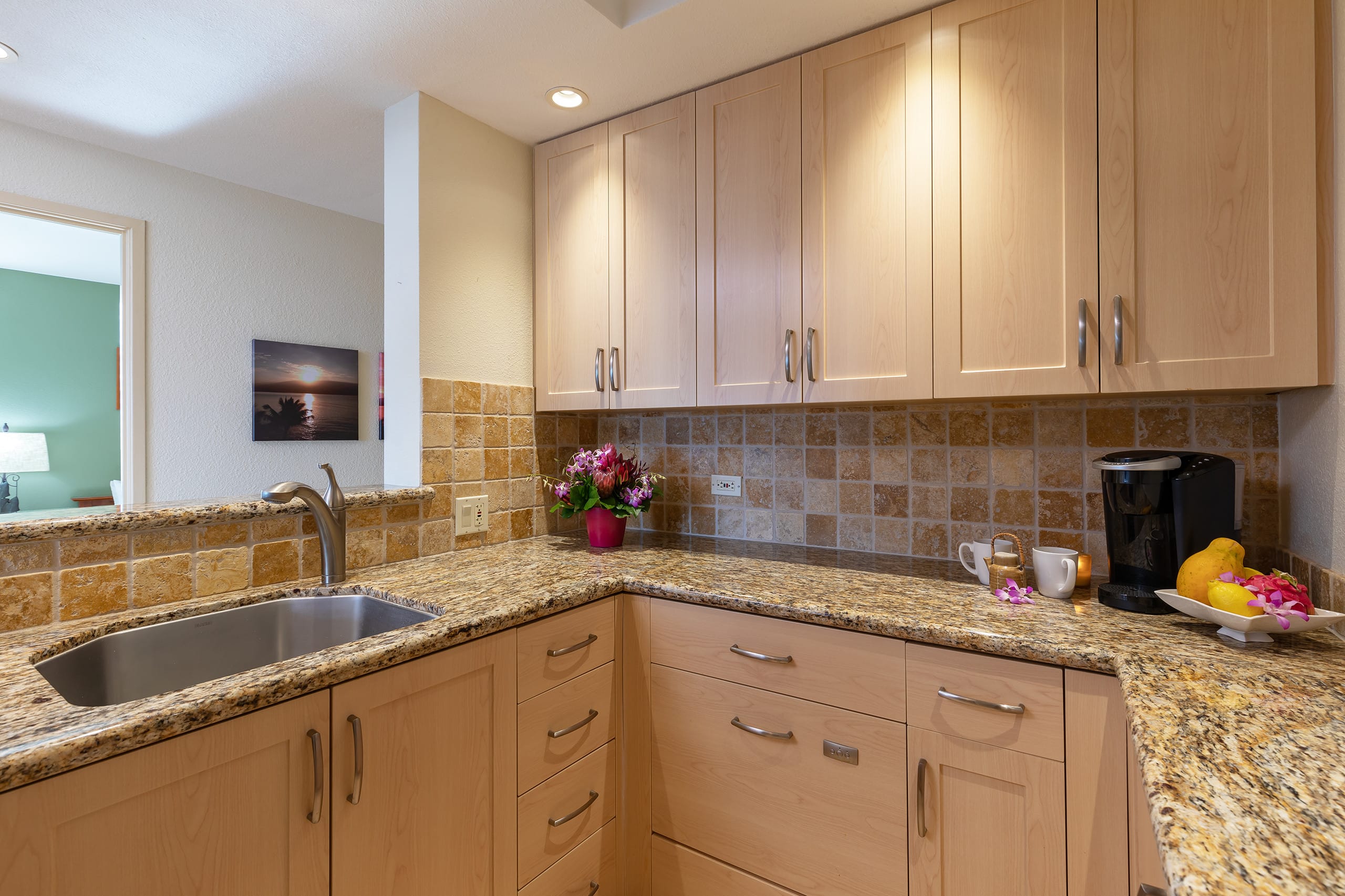 Condo in Wailuku · ★4.78 · 2 bedrooms · 2 beds · 2 baths - Image 16