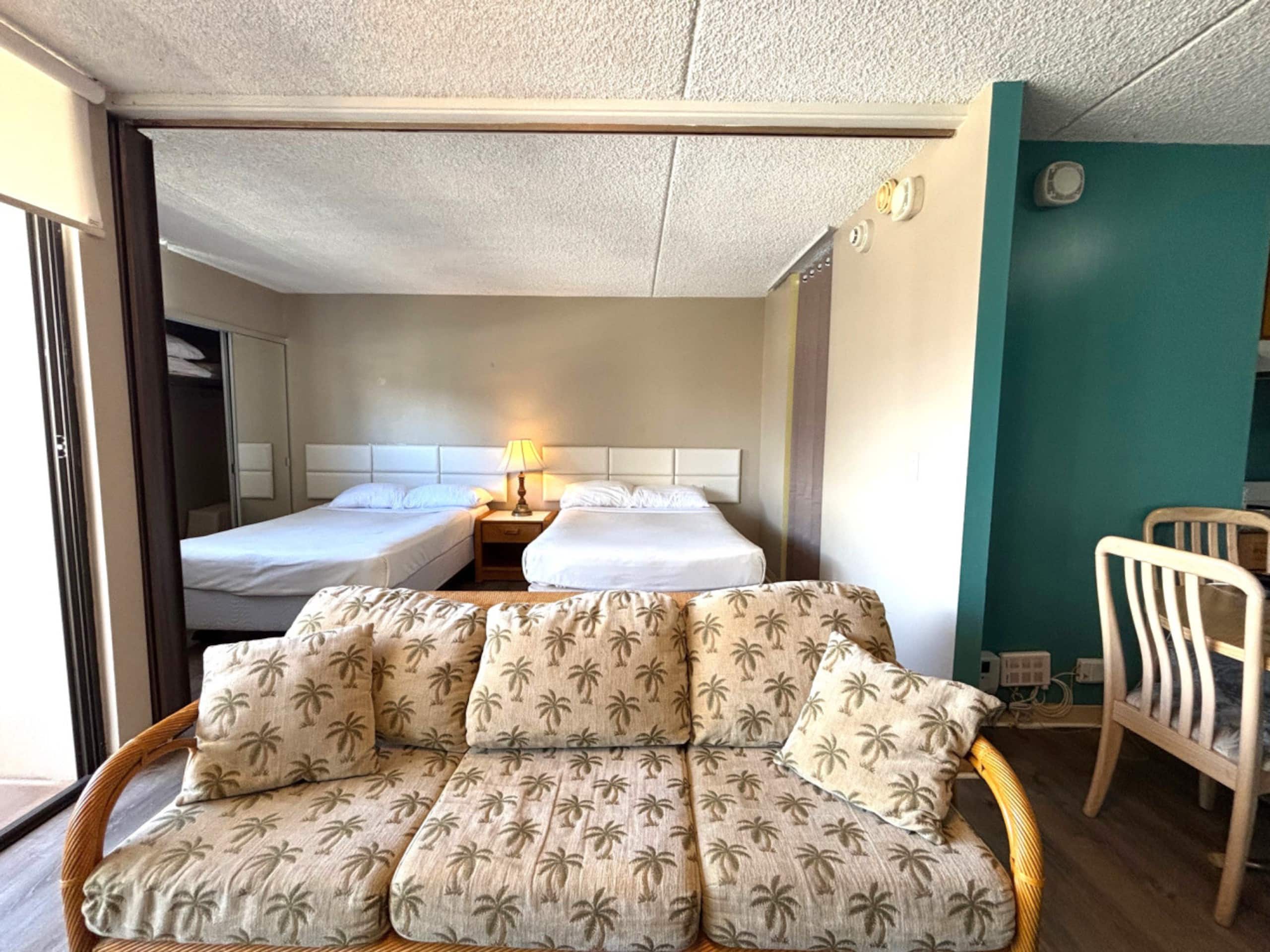 Condo in Honolulu · ★4.71 · 1 bedroom · 3 beds · 1 bath - Image 13