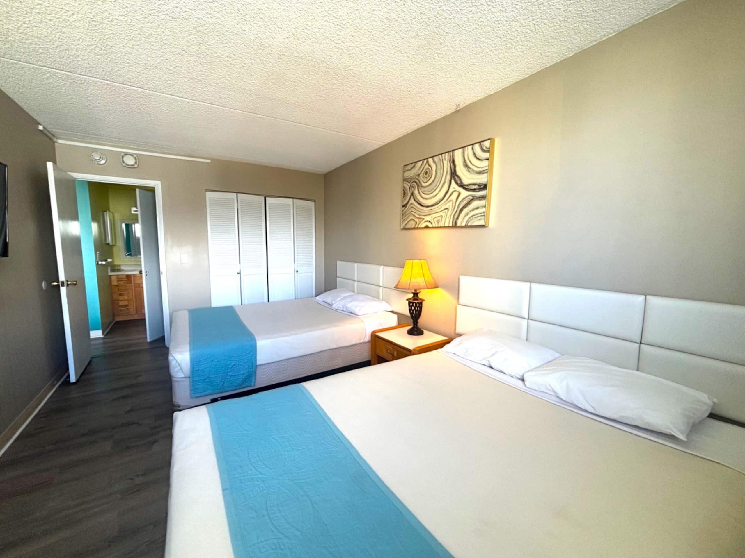 Condo in Honolulu · ★4.5 · 1 bedroom · 3 beds · 1 private bath - Image 9