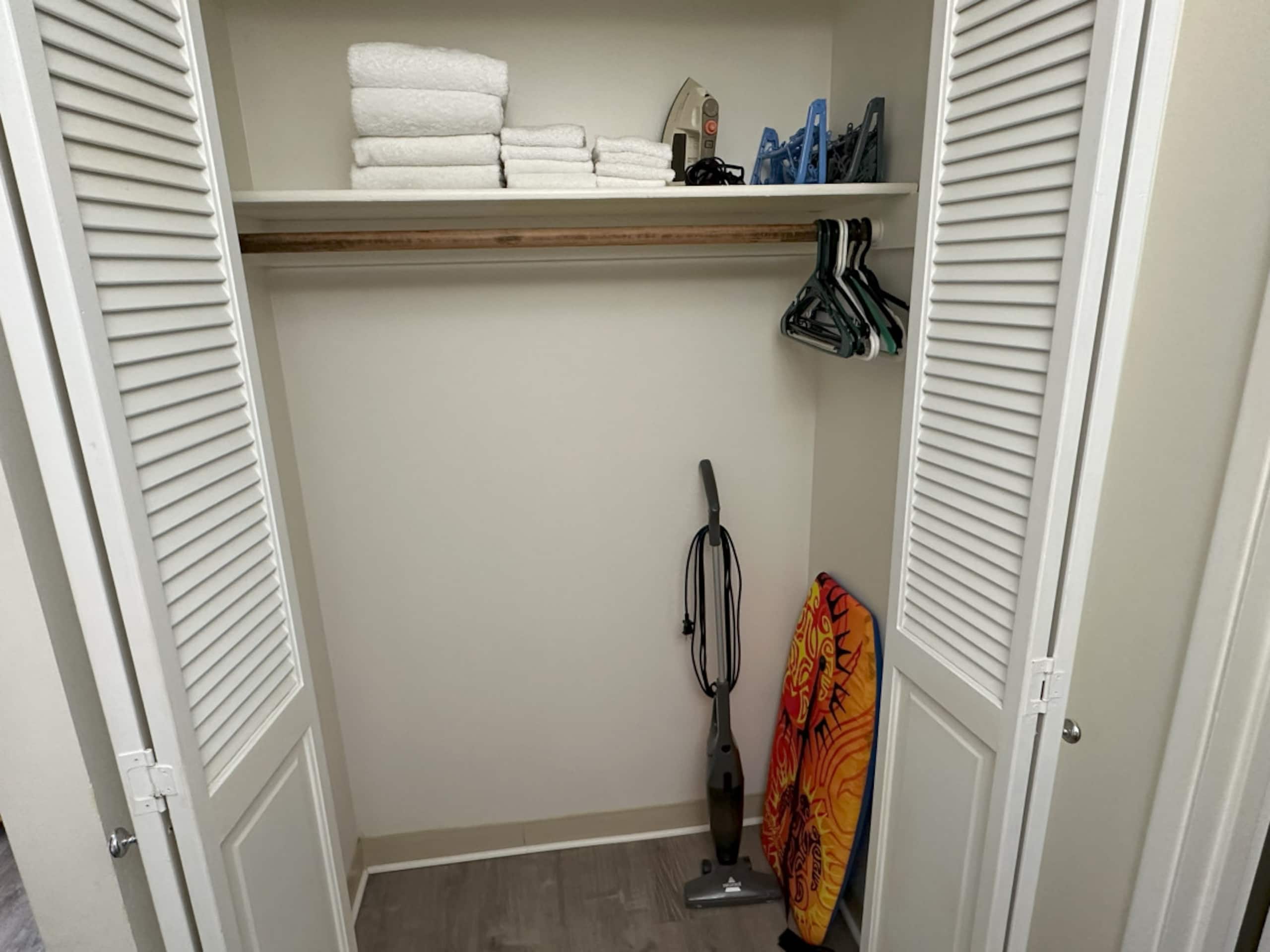 Condo in Honolulu · ★4.5 · 1 bedroom · 3 beds · 1 private bath - Image 14