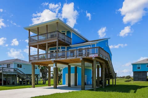 Blue Dolphin | Bayside + Minutes to the Beach!