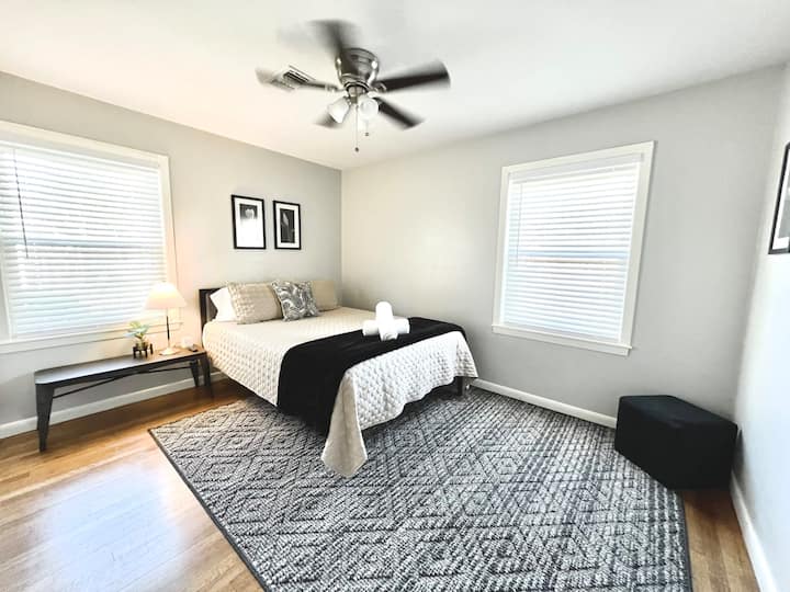 第3间卧室配备智能电视