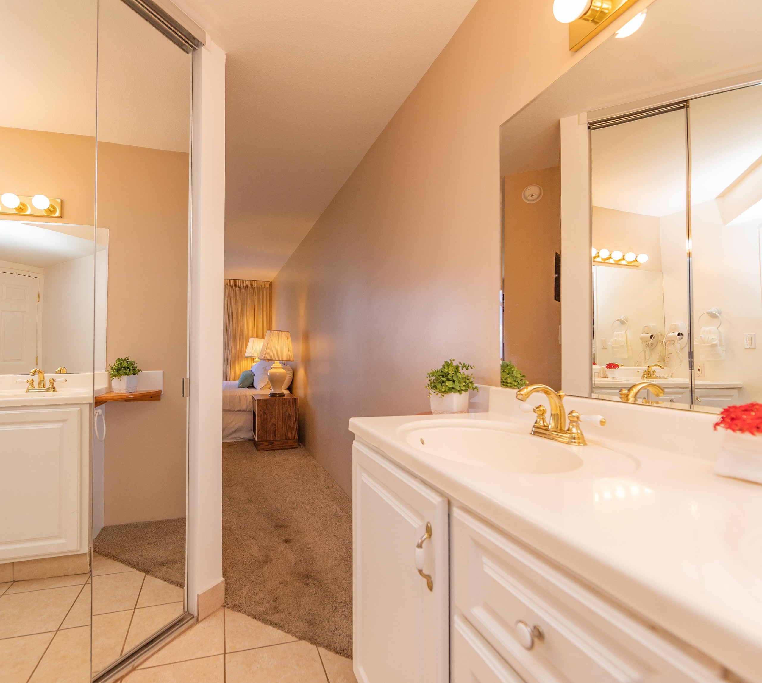 Condo in Kihei · ★4.38 · 2 bedrooms · 3 beds · 2 private baths - Image 18