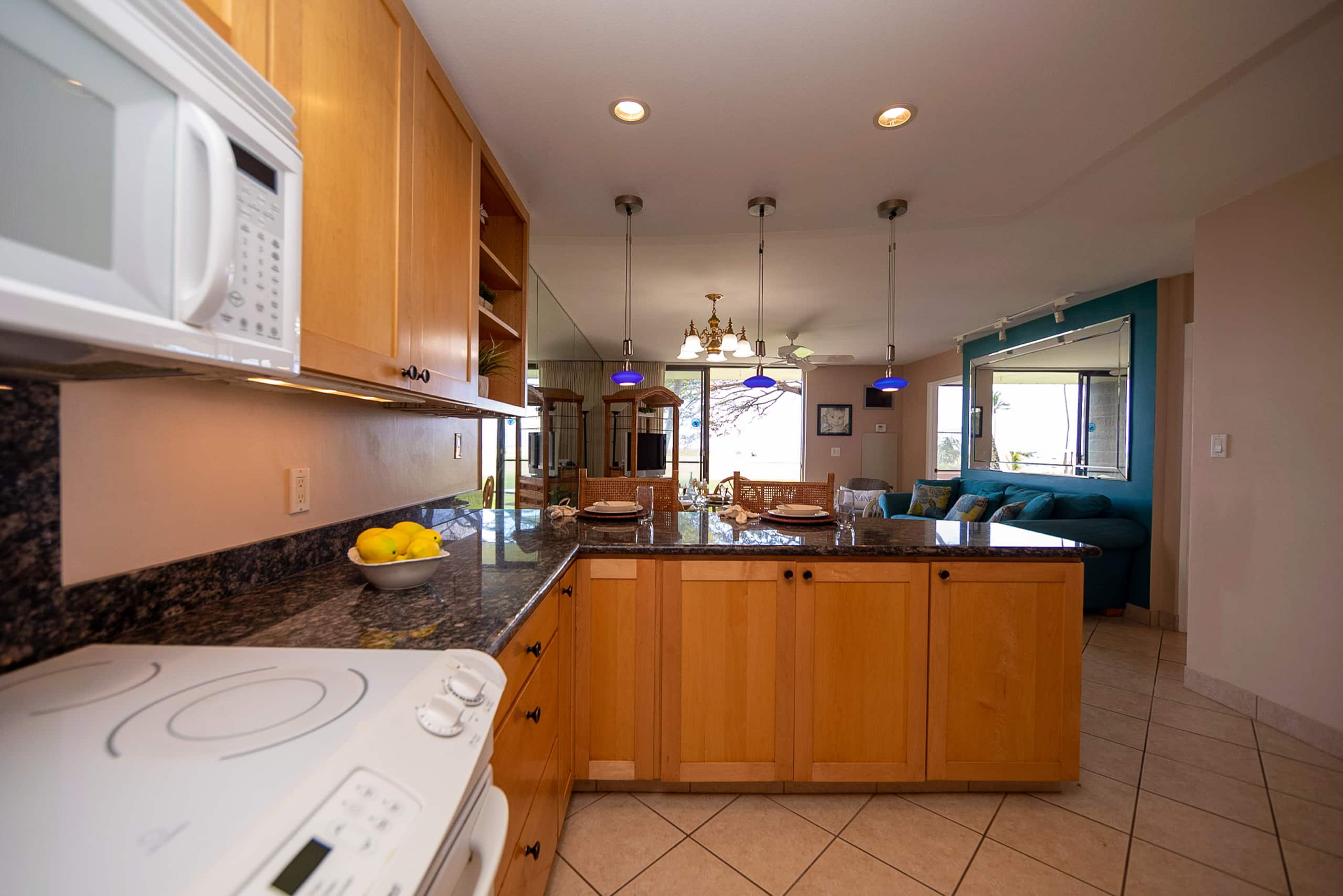 Condo in Kihei · ★4.38 · 2 bedrooms · 3 beds · 2 private baths - Image 5