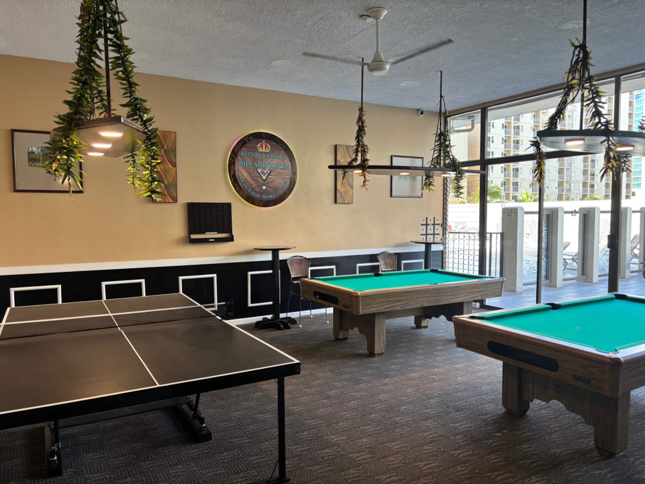 Condo in Honolulu · ★4.22 · 1 bedroom · 3 beds · 1 private bath - Image 5