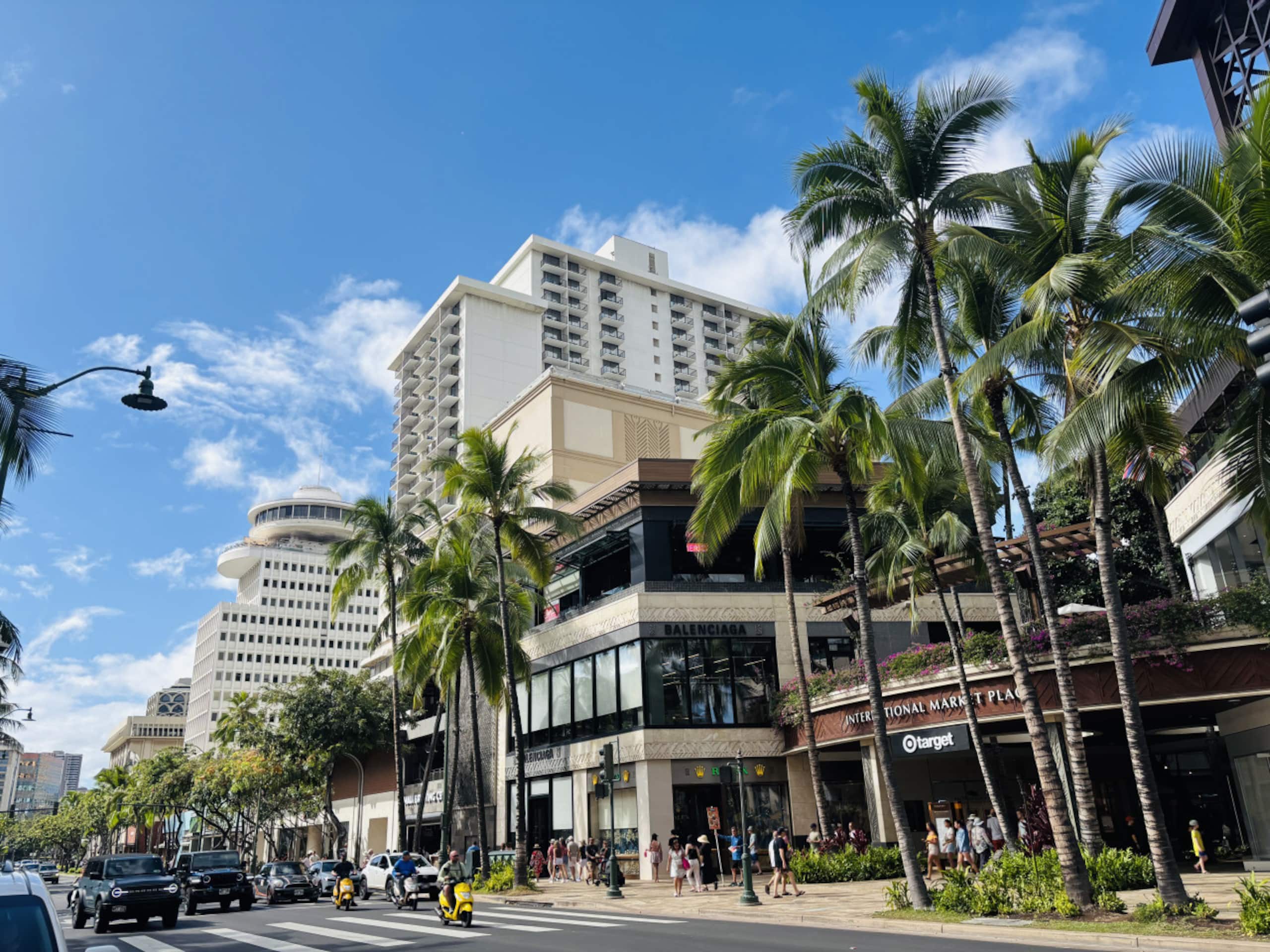 Condo in Honolulu · ★4.71 · 1 bedroom · 3 beds · 1 private bath - Image 39
