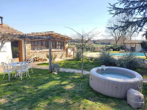 Tiny house with jacuzzi - Rectoria de Dosquers