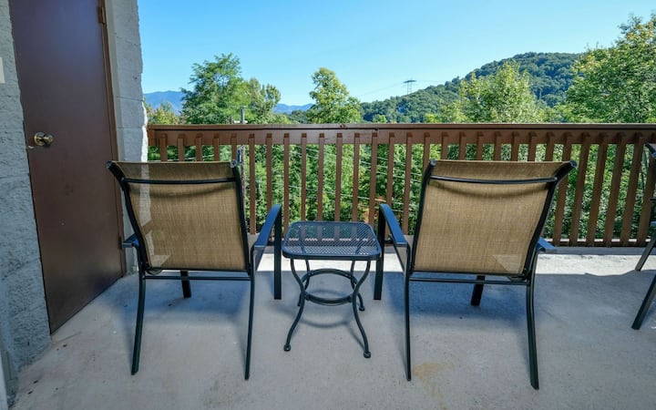 Three Bears And A Mountain Ha302 - Community - Fireplace - Mountain Views - Gatlinburg, TN
