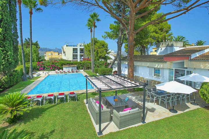 Beach Villa Can Ros by Sealand Villas gallery image 2