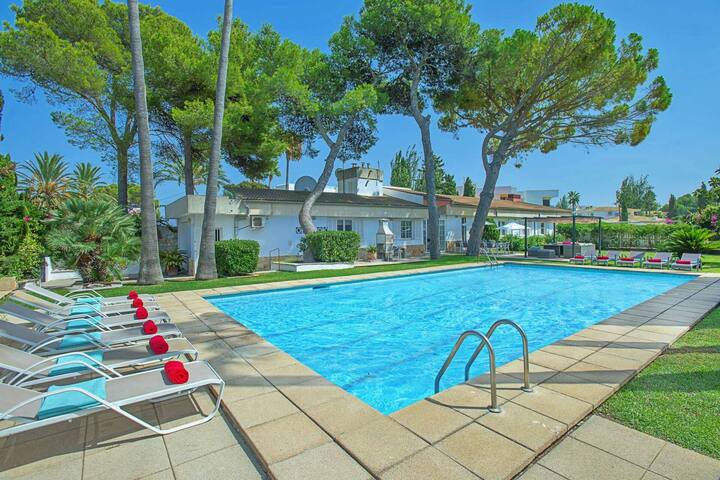 Beach Villa Can Ros by Sealand Villas gallery image 3