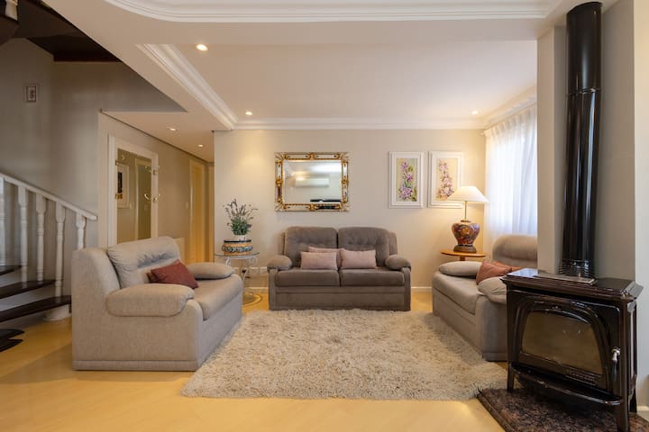 Viver Temporadas managed Airbnb listing 3