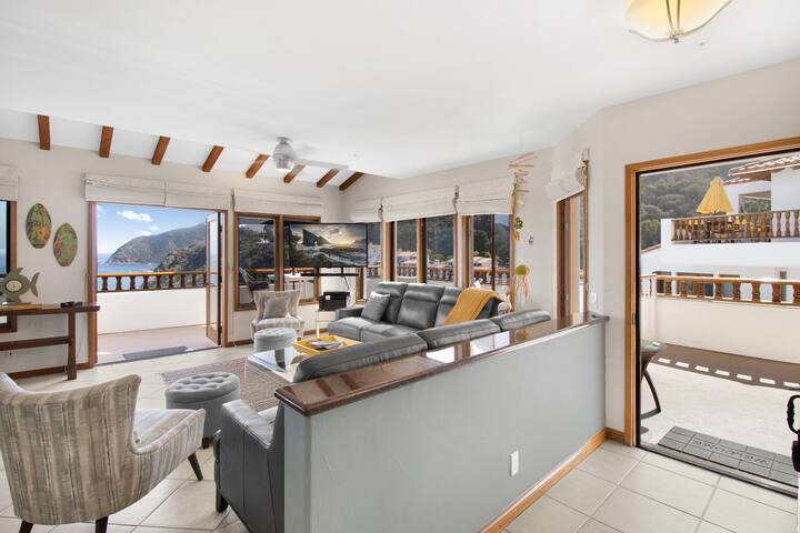 H1872 Stunning 3bd villa with 6-seater cart. gallery image 5