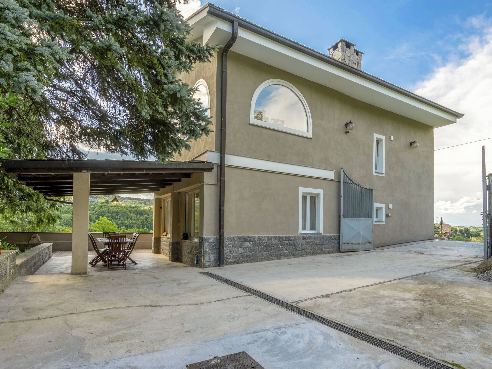 Holiday Home di Sara by Interhome