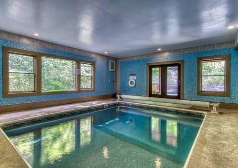 Secluded 6 Bedroom Private Indoor Pool Cabin with