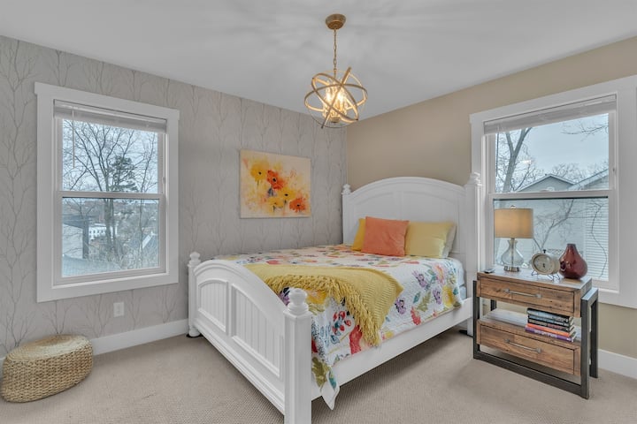 ห้องนอน 6 เตียงควีนไซส์