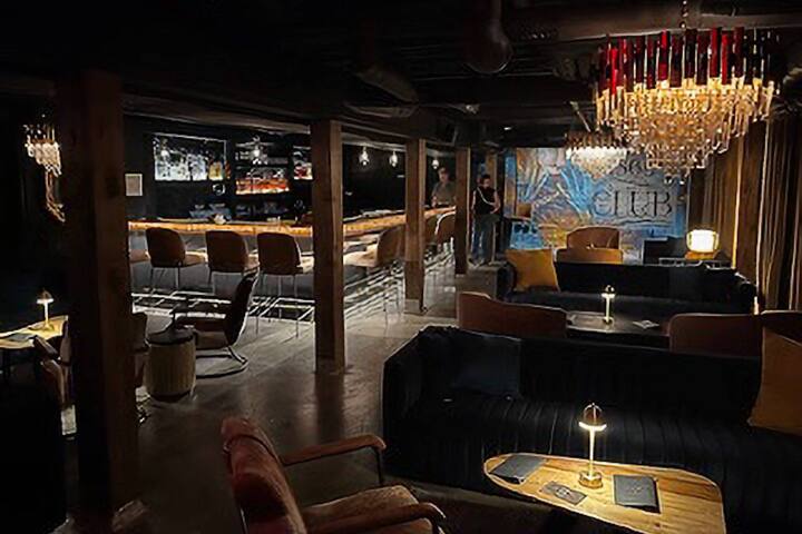 TB One / Combo of Two Luxury Condos / Large Groups gallery image 4